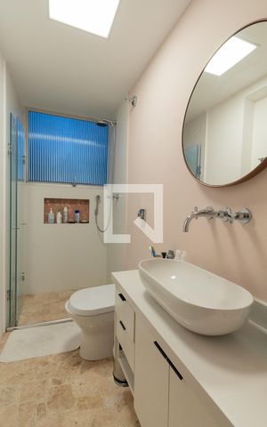 Apartamento para alugar com 139m², 3 quartos e 1 vaga Apartamento para alugar com 139m², 3 quartos e 1 vagaBanheiro social