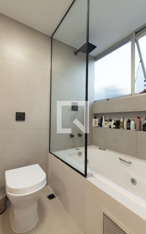 Apartamento para alugar com 139m², 3 quartos e 1 vaga Apartamento para alugar com 139m², 3 quartos e 1 vagaSuíte - banheiro