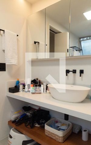 Apartamento para alugar com 139m², 3 quartos e 1 vaga Apartamento para alugar com 139m², 3 quartos e 1 vagaSuíte - banheiro