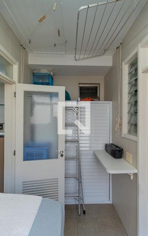 Apartamento à venda com 320m², 3 quartos e 1 vaga Apartamento à venda com 320m², 3 quartos e 1 vagaÁrea de Serviço