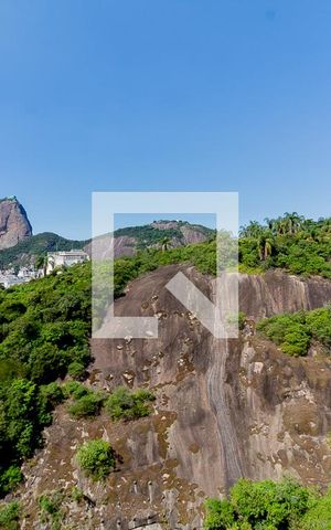 Apartamento à venda com 320m², 3 quartos e 1 vaga Apartamento à venda com 320m², 3 quartos e 1 vagaVista da Varanda - 1 andar
