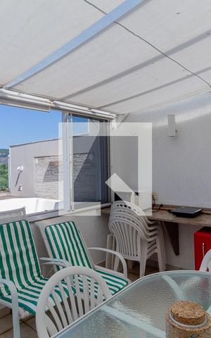 Apartamento à venda com 320m², 3 quartos e 1 vaga Apartamento à venda com 320m², 3 quartos e 1 vagaSala do Terraço - 3 andar