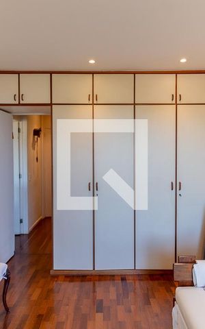 Apartamento à venda com 320m², 3 quartos e 1 vaga Apartamento à venda com 320m², 3 quartos e 1 vagaSuíte 1 - 1 andar