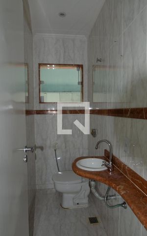 Casa de condomínio à venda com 600m², 6 quartos e 3 vagas Casa de condomínio à venda com 600m², 6 quartos e 3 vagasLavabo