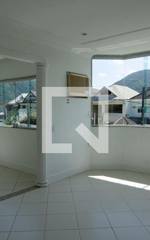 Casa de condomínio à venda com 600m², 6 quartos e 3 vagas Casa de condomínio à venda com 600m², 6 quartos e 3 vagasSuite 2