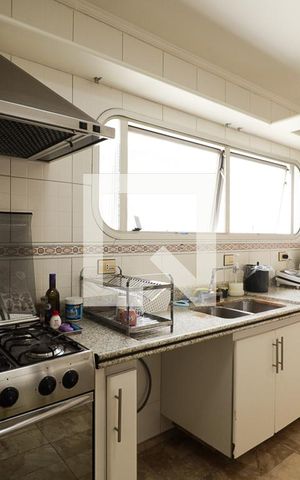 Apartamento à venda com 330m², 4 quartos e 3 vagasCozinha