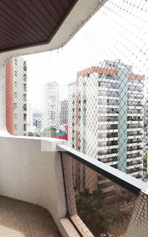 Apartamento à venda com 330m², 4 quartos e 3 vagasVaranda da Suíte 1