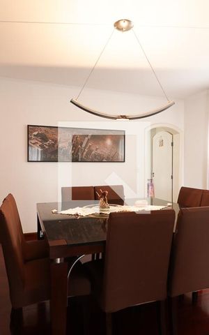 Apartamento à venda com 330m², 4 quartos e 3 vagasSala