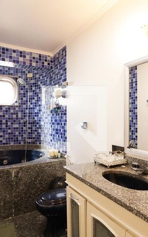 Apartamento à venda com 330m², 4 quartos e 3 vagasBanheiro Social