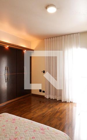 Apartamento à venda com 330m², 4 quartos e 3 vagasSuíte 1