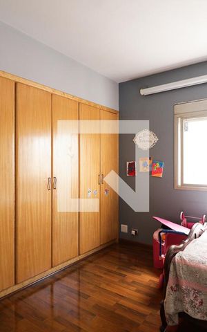 Apartamento à venda com 330m², 4 quartos e 3 vagasQuarto 2
