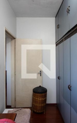 Casa à venda com 180m², 3 quartos e 2 vagas Casa à venda com 180m², 3 quartos e 2 vagasQuarto