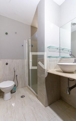 Apartamento à venda com 170m², 3 quartos e sem vaga Apartamento à venda com 170m², 3 quartos e sem vagaBanheiro Social 1