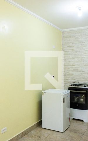 Casa de condomínio à venda com 25m², 1 quarto e sem vaga Casa de condomínio à venda com 25m², 1 quarto e sem vagaSala e Cozinha