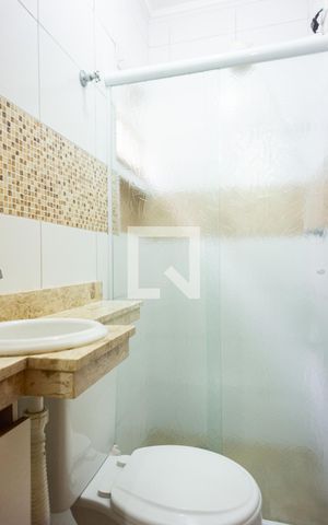 Casa de condomínio à venda com 25m², 1 quarto e sem vaga Casa de condomínio à venda com 25m², 1 quarto e sem vagaBanheiro