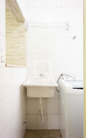 Casa de condomínio à venda com 25m², 1 quarto e sem vaga Casa de condomínio à venda com 25m², 1 quarto e sem vagaÁrea de Serviço