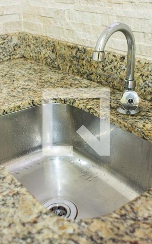 Casa de condomínio à venda com 25m², 1 quarto e sem vaga Casa de condomínio à venda com 25m², 1 quarto e sem vagaDetalhe Pia