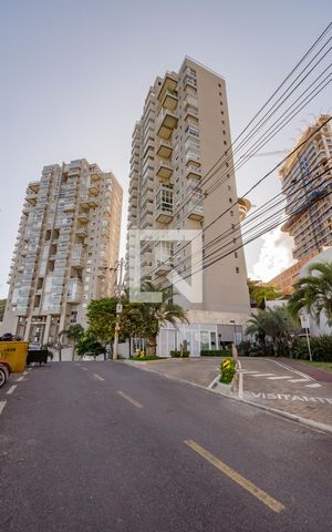 Apartamento para alugar com 220m², 4 quartos e 4 vagas Apartamento para alugar com 220m², 4 quartos e 4 vagasFachada