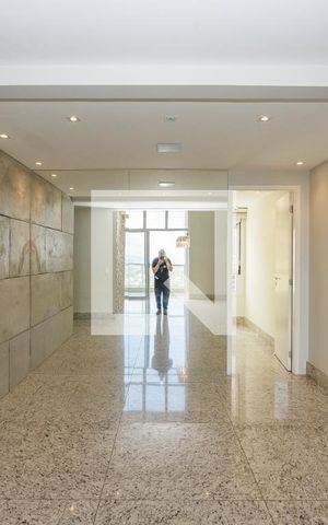Apartamento para alugar com 220m², 4 quartos e 4 vagas Apartamento para alugar com 220m², 4 quartos e 4 vagasSala 2