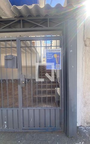 Casa para alugar com 190m², 4 quartos e 2 vagas Casa para alugar com 190m², 4 quartos e 2 vagasEntrada