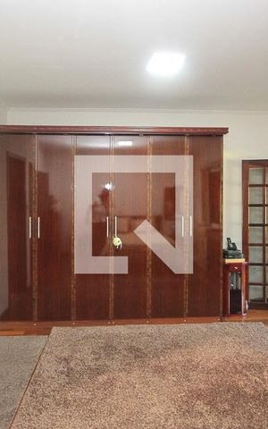 Casa à venda com 159m², 3 quartos e 2 vagas Casa à venda com 159m², 3 quartos e 2 vagasSuite