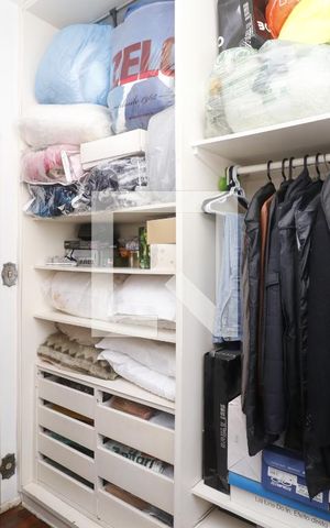 Casa à venda com 390m², 5 quartos e 7 vagasCloset da suíte 3