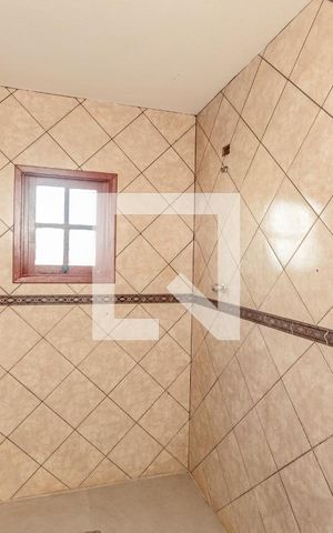 Casa à venda com 212m², 5 quartos e 3 vagas Casa à venda com 212m², 5 quartos e 3 vagasBanheiro 2