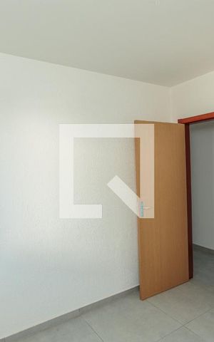 Casa à venda com 212m², 5 quartos e 3 vagas Casa à venda com 212m², 5 quartos e 3 vagasQuarto 4