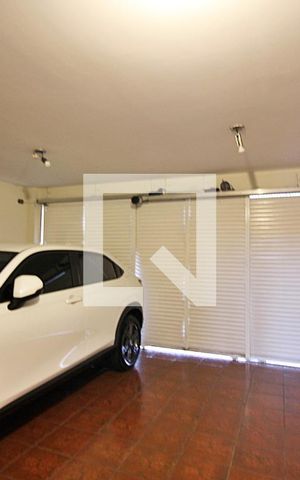 Casa à venda com 233m², 3 quartos e 3 vagasGaragem