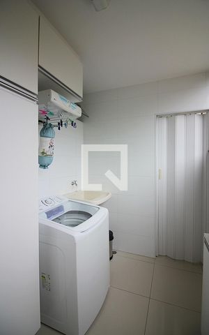 Casa à venda com 233m², 3 quartos e 3 vagasLavanderia