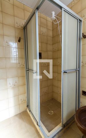 Apartamento à venda com 100m², 2 quartos e sem vaga Apartamento à venda com 100m², 2 quartos e sem vagaBanheiro