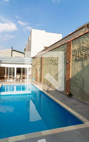 Casa à venda com 500m², 3 quartos e 5 vagasÁrea comum - Piscina