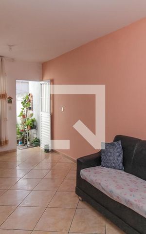 Casa à venda com 60m², 2 quartos e 1 vagaSala