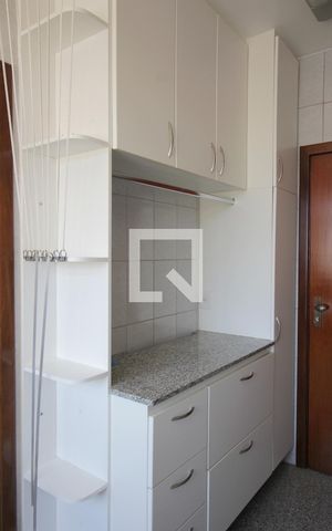 Apartamento à venda com 90m², 3 quartos e 1 vagaÁrea de Serviço