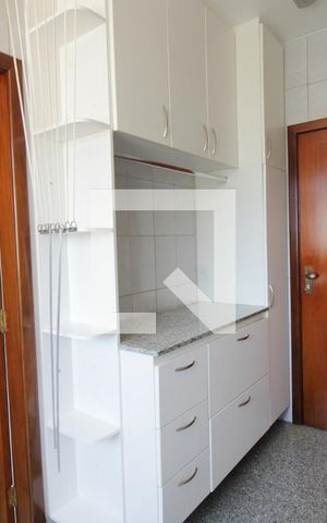 Apartamento à venda com 90m², 3 quartos e 1 vagaÁrea de Serviço