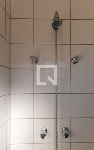 Apartamento para alugar com 78m², 3 quartos e 2 vagas Apartamento para alugar com 78m², 3 quartos e 2 vagasBanheiro