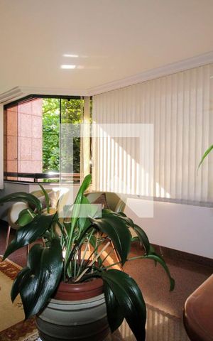 Apartamento à venda com 260m², 4 quartos e 4 vagasSala