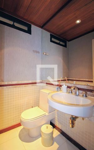 Apartamento à venda com 260m², 4 quartos e 4 vagasLavabo