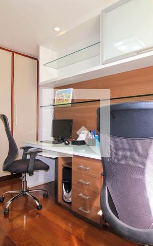 Apartamento à venda com 260m², 4 quartos e 4 vagasQuarto 3