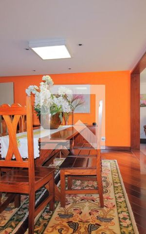 Apartamento à venda com 260m², 4 quartos e 4 vagasSala