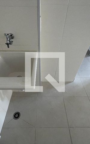 Apartamento à venda com 38m², 2 quartos e sem vaga Apartamento à venda com 38m², 2 quartos e sem vagaÁrea de Serviço