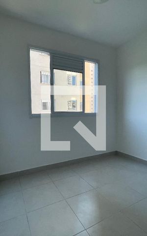 Apartamento à venda com 38m², 2 quartos e sem vaga Apartamento à venda com 38m², 2 quartos e sem vagaSala