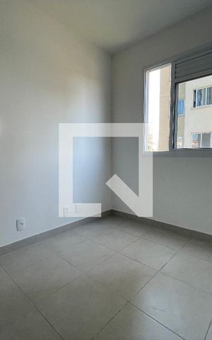 Apartamento à venda com 38m², 2 quartos e sem vaga Apartamento à venda com 38m², 2 quartos e sem vagaSala