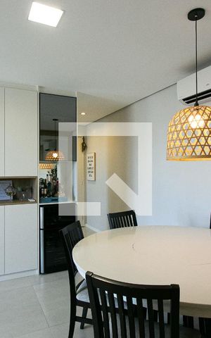 Apartamento à venda com 84m², 3 quartos e 1 vagaSala