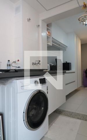 Apartamento à venda com 130m², 3 quartos e 2 vagasÁrea de Serviço