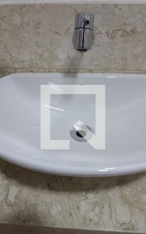 Apartamento à venda com 130m², 3 quartos e 2 vagasLavabo - pia