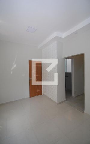 Casa para alugar com 48m², 2 quartos e 1 vagaSala
