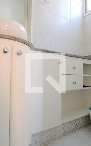 Apartamento para alugar com 75m², 2 quartos e 2 vagasBanheiro da Suíte