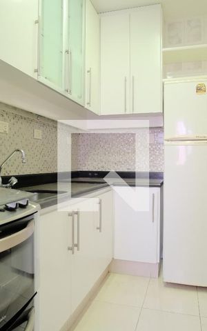 Apartamento para alugar com 75m², 2 quartos e 2 vagasCozinha