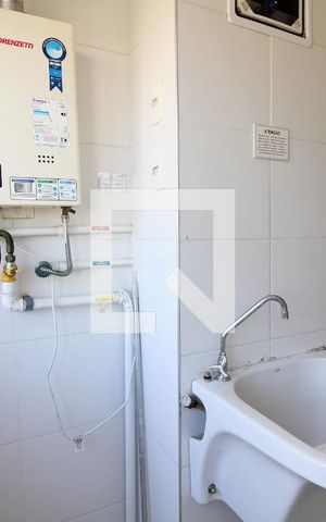 Apartamento para alugar com 70m², 3 quartos e 1 vagaÁrea de Serviço